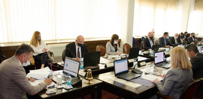 Aktivne mjere u sedam paketa: Usvojen program ekonomskog oporavka FBiH