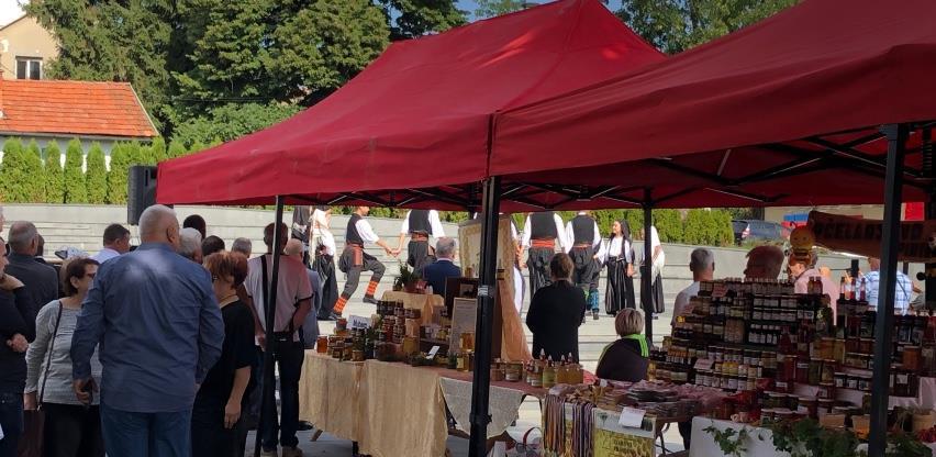 Otvoren Sajam pčelarstva "Medena Tuzla 2021"