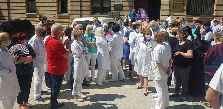 Nezadovoljni statusom medicinari u KS se povukli sa trijažnih punktova
