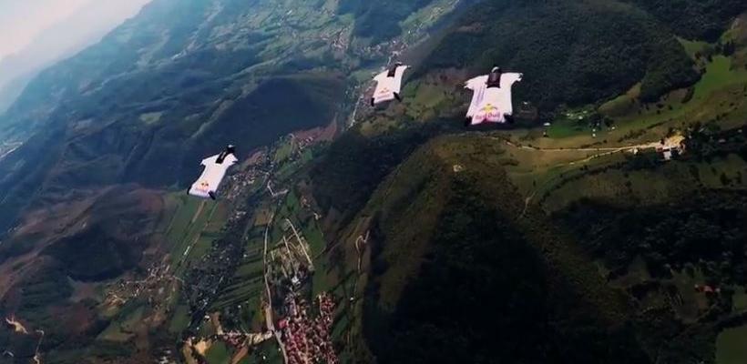 Pogledajte kako izgleda Red Bull SkyDive iznad Bosanske piramide Sunca
