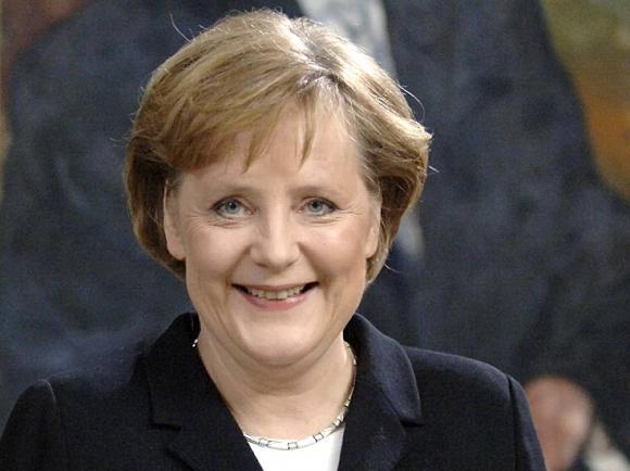Merkel: Ekonomsko ozračje u 2013. teže nego 2012.
