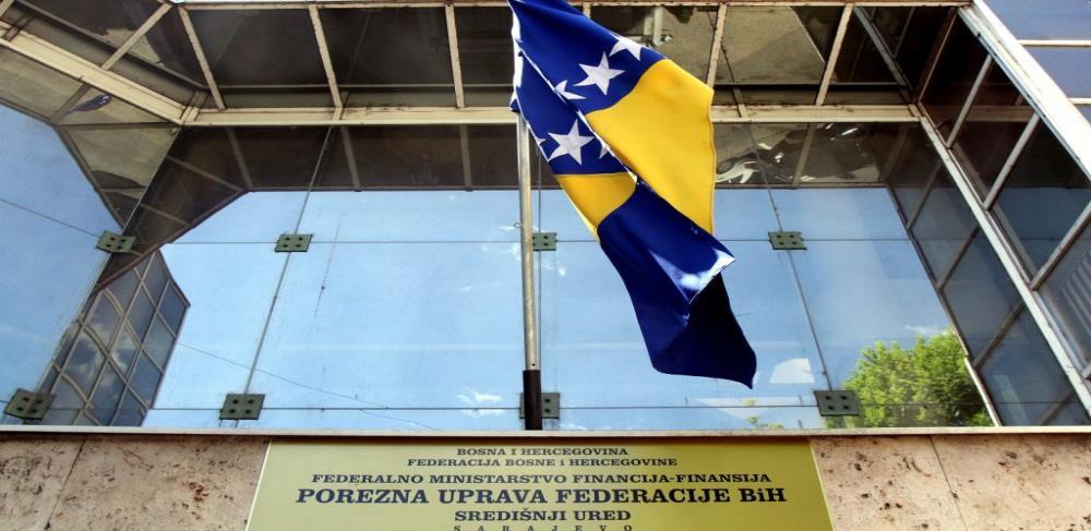 Porezni obveznici za devet mjeseci uplatili 3,9 milijardi KM javnih prihoda