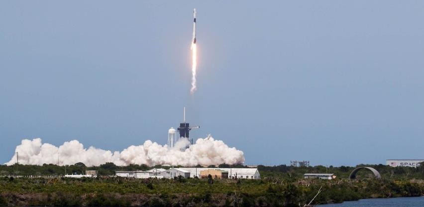 Uspješno lansirana raketa SpaceX-a, NASA u svemir ponovno leti s tla SAD-a