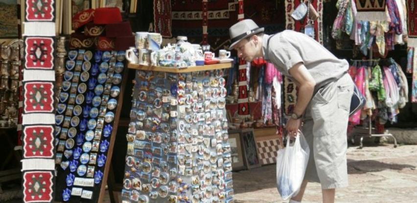 Stručnjaci Hrvatske, Crne Gore i Srbije: Turizmu potrebna državna pomoć