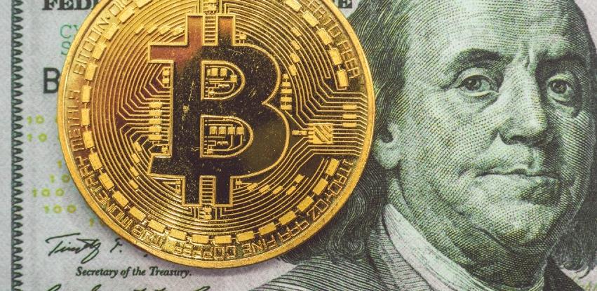 Bitcoin se sasvim približio razini od 50.000 dolara