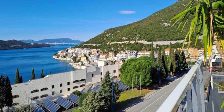 neum