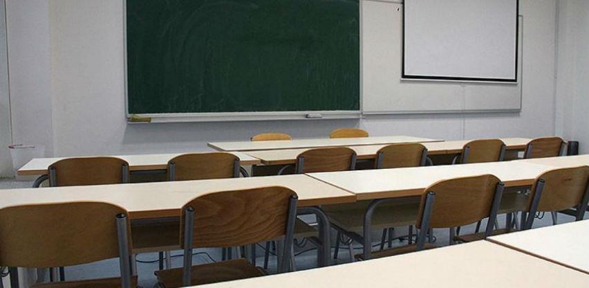 Devet naredbi Kriznog stožera: Zatvorite škole, ne putujte i poštujte izolaciju