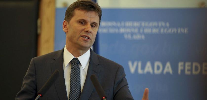 Novalić: Izgradnju autocesta treba gledati kao potencijal za razvoj BiH