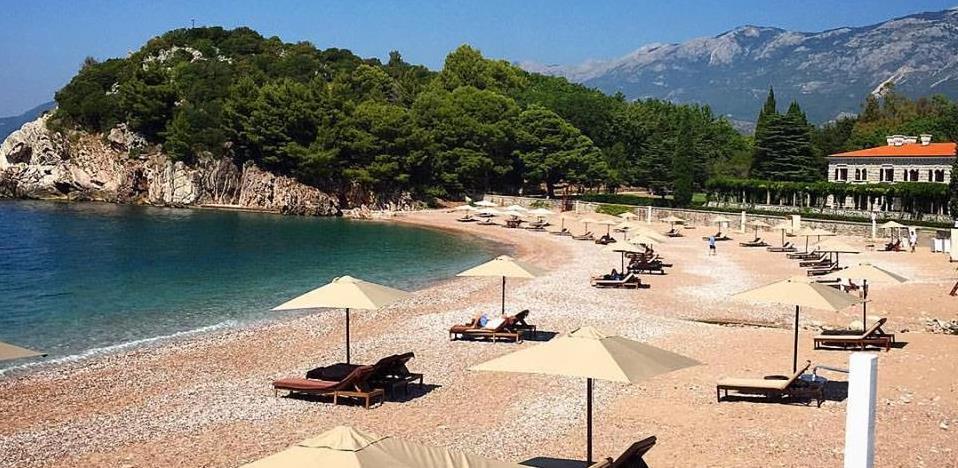 Kako je došlo do toga da masovni turizam zamijeni ekskluzivnost na Svetom Stefanu