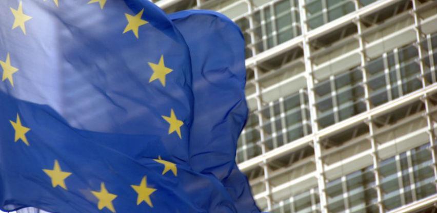 EU pokrenula postupak u WTO protiv carinskih tarifa SAD-a