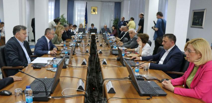 Utvrđen program javnih investicija u Federaciji BiH vrijedan 16,6 milijardi KM