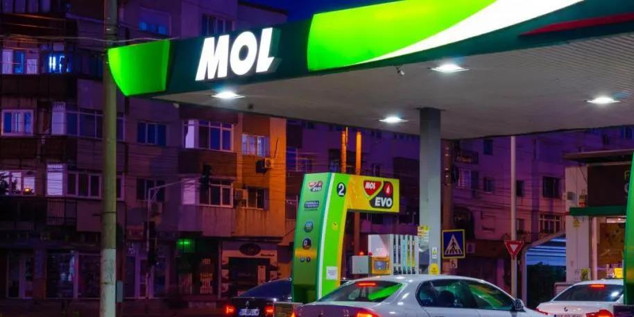 MOL