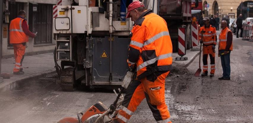 U Gradišci potpisani ugovori za izgradnju puteva vrijedni 880.000 KM