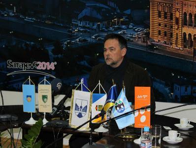 Javni doček pod sloganom "Idemo ludo, idemo jako u novu, 2016. godinu!"