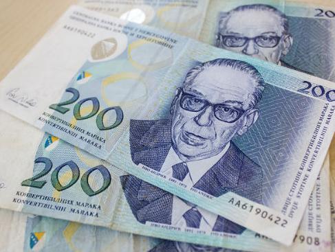 Vrtoglava primanja: Banjalučanin za mjesec dana zaradio 79.000 KM