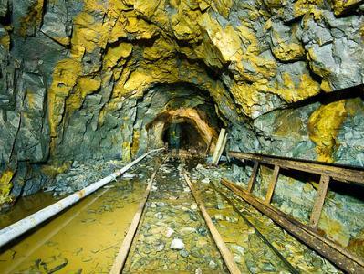 Rezerve zlata, dijamanata i cinka trajaće još 20 godina