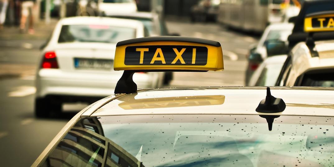 Taxi