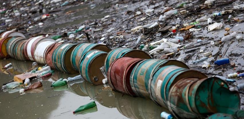 Košarac organizovao sastanak o problemu plutajućeg otpada na Drini