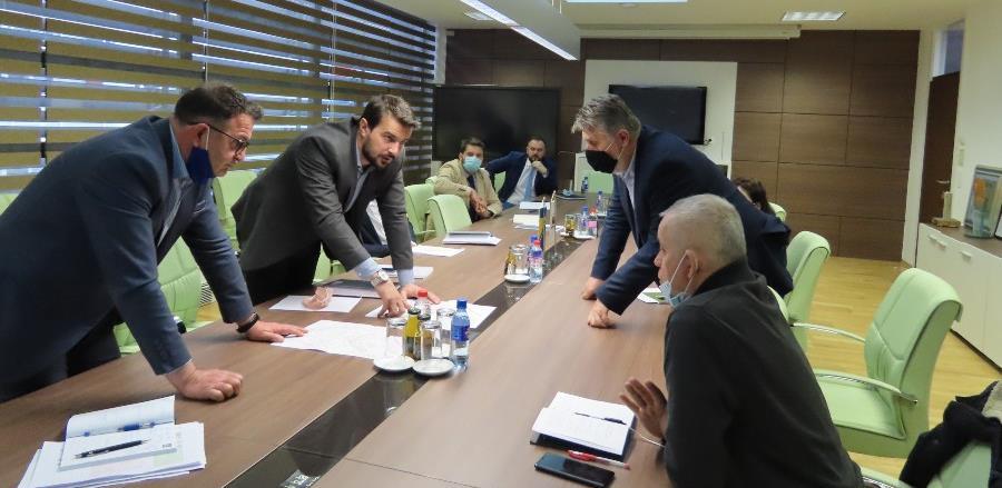 Hadžiahmetović i Muzur pokušavaju naći rješenje za školu na Stupu