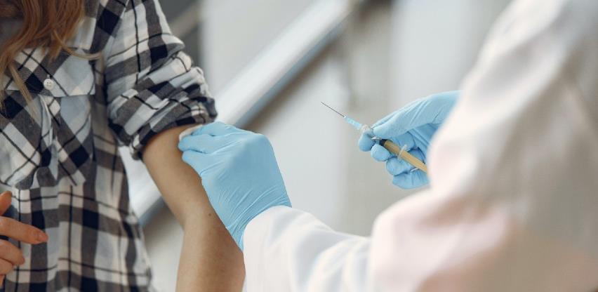 Od ponedjeljka prijave za vakcinaciju i za neosigurane osobe