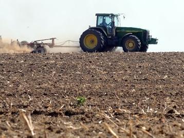 Opština Srbac daje u zakup poljoprivredno zemljište