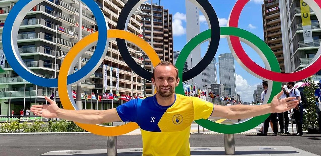 Amel Tuka osvojio šesto mjesto na 800 metara na OI u Tokiju, u kolicima napustio stadion