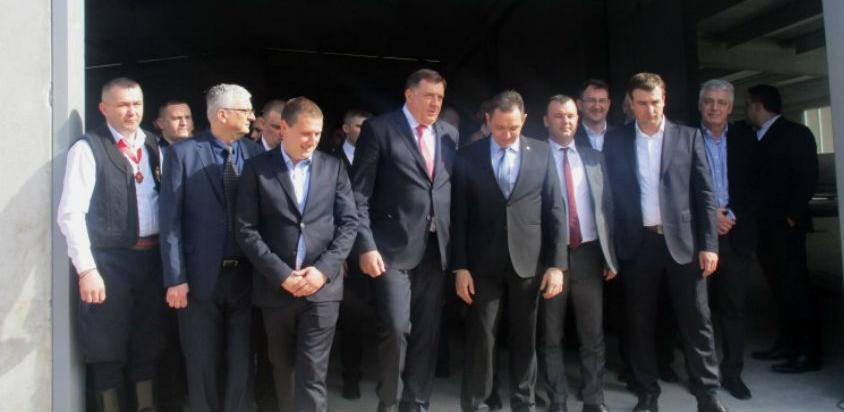 U Srebrenici otvoren vrtić i fabrika za proizvodnju kontejnera