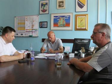 U Bosanskom Petrovcu i dalje se vrši bezočna sječa šuma