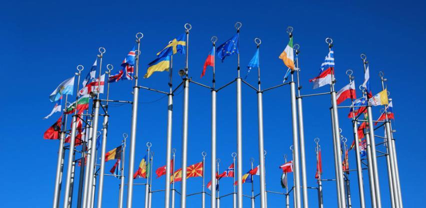 EU za deset godina uložila više od osam milijardi eura na Balkanu
