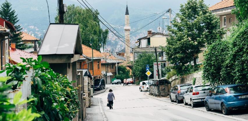 Ko je odgovoran za haotičnu sliku sarajevskih javnih površina?
