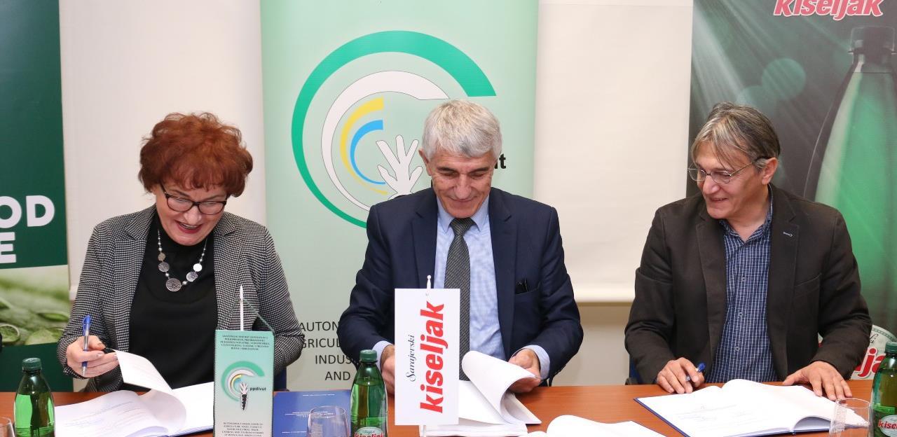 Potpisan novi kolektivni ugovor u Sarajevskom kiseljaku: Regulirana prava za oko 400 radnika