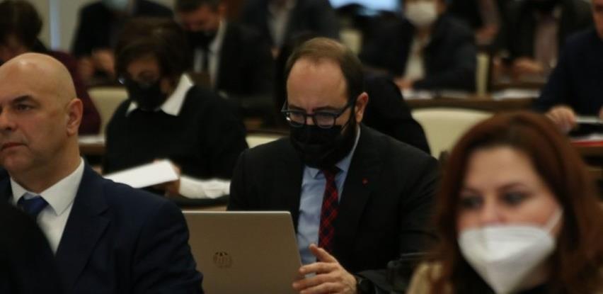 Nije odobren hitan postupak za zakon o konverziji kredita u "švicarcima"