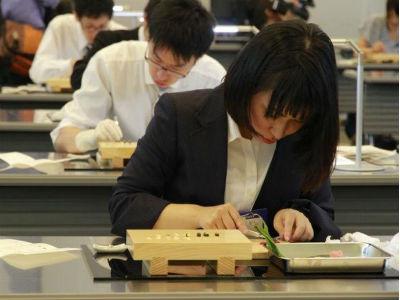 Neobično testiranje budućih hirurga