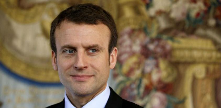 Macronu pada popularnost