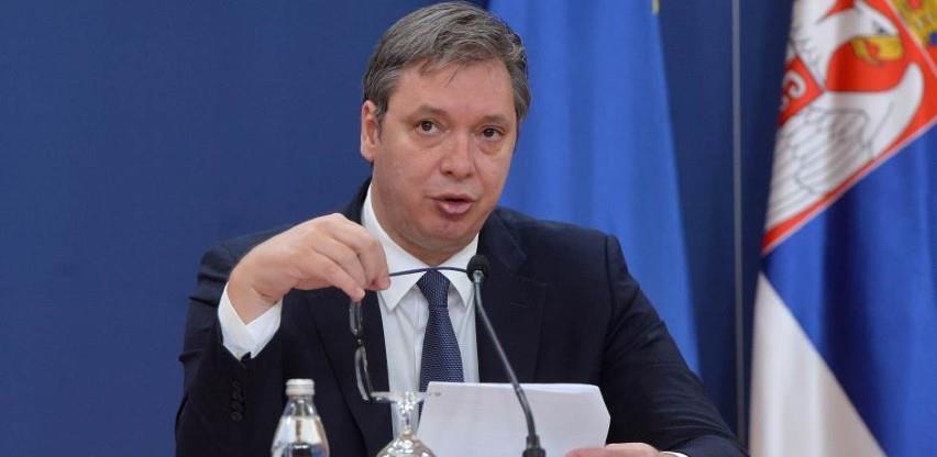 Vučić: Srbija ukida vanredno stanje 6. maja