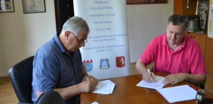 Potpisan Ugovor za infrastrukturne radove na lokalitetima Sajmište i Borak