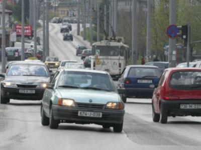 Za obijesnu vožnju kazna do 1.000 KM