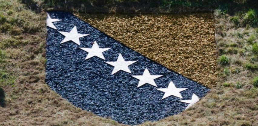 Grbovi BiH i Grada Sarajeva krase korito Miljace