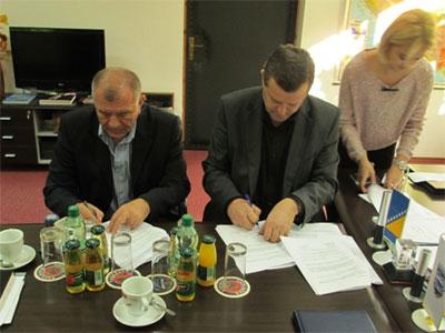 Potpisani ugovori: Nastavlja se izgradnja sportske dvorane u Jablanici