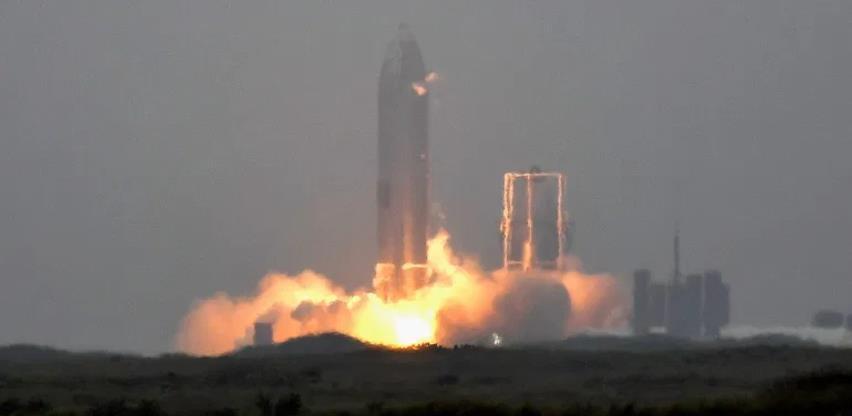Video: Muskova raketa Starship konačno uspješno sletjela