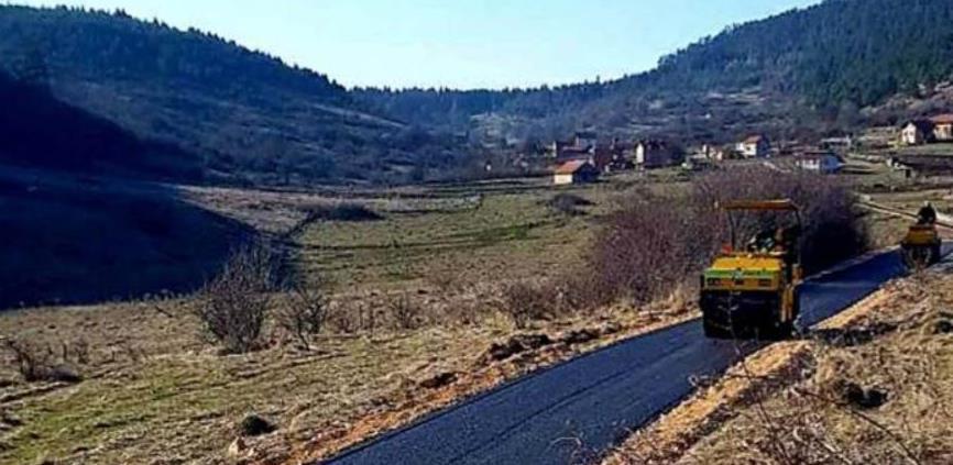 Asfaltirano više od 2,5 kilometra lokalnih dionica