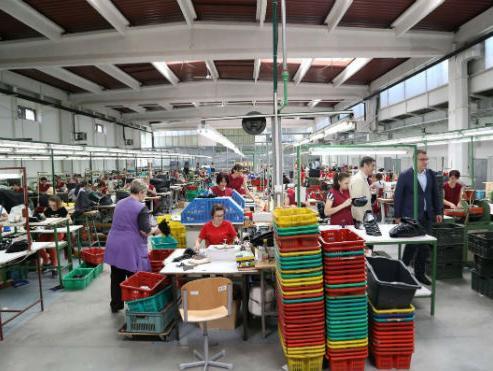 "Aidine" obućare u Intralu zovu blagom