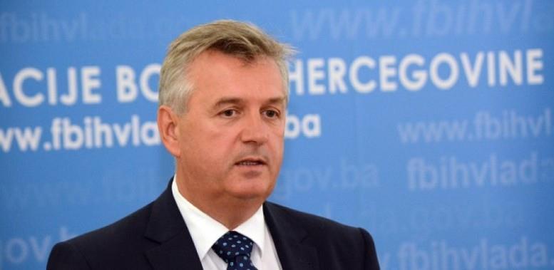 Smailbegović: Nerealno je da minimalna plaća bude 1.000 KM