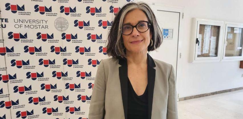 María Teresa Lizaranzu Perinat