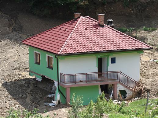 Izetbegović: Obnova stambenog fonda treba da bude prioritet