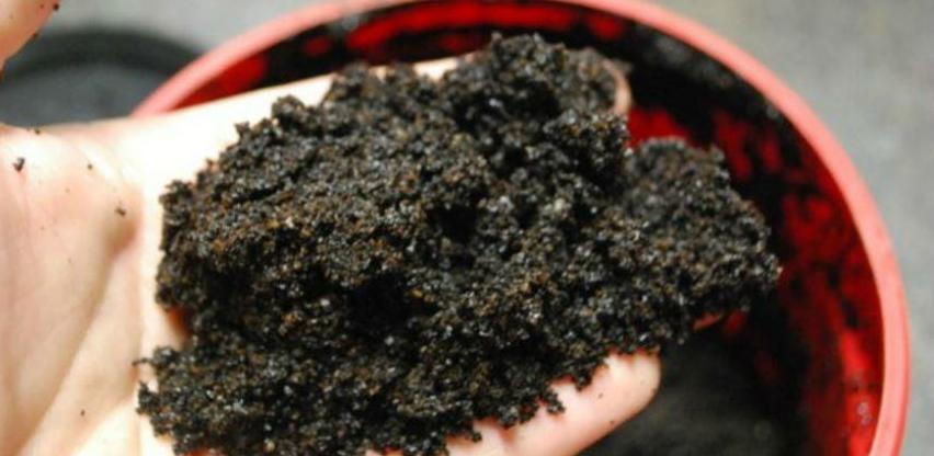 Talog kafe kao farba za smeđu kosu