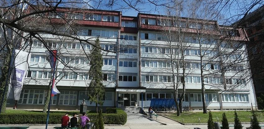 Propust nadležnih: Zdravi građani RS-a greškom smješteni sa zaraženim osobama