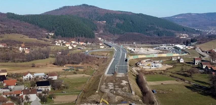 Pogledajte kako napreduju radovi na dionici autoputa od Tarčina do Ivan planine