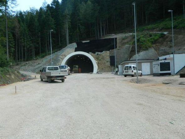Otvaranje Karaule i dalje na čekanju