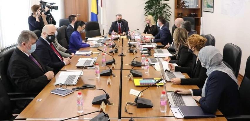 Neće biti pooštravanja mjera, ali od sada inspekcija može naložiti izolaciju